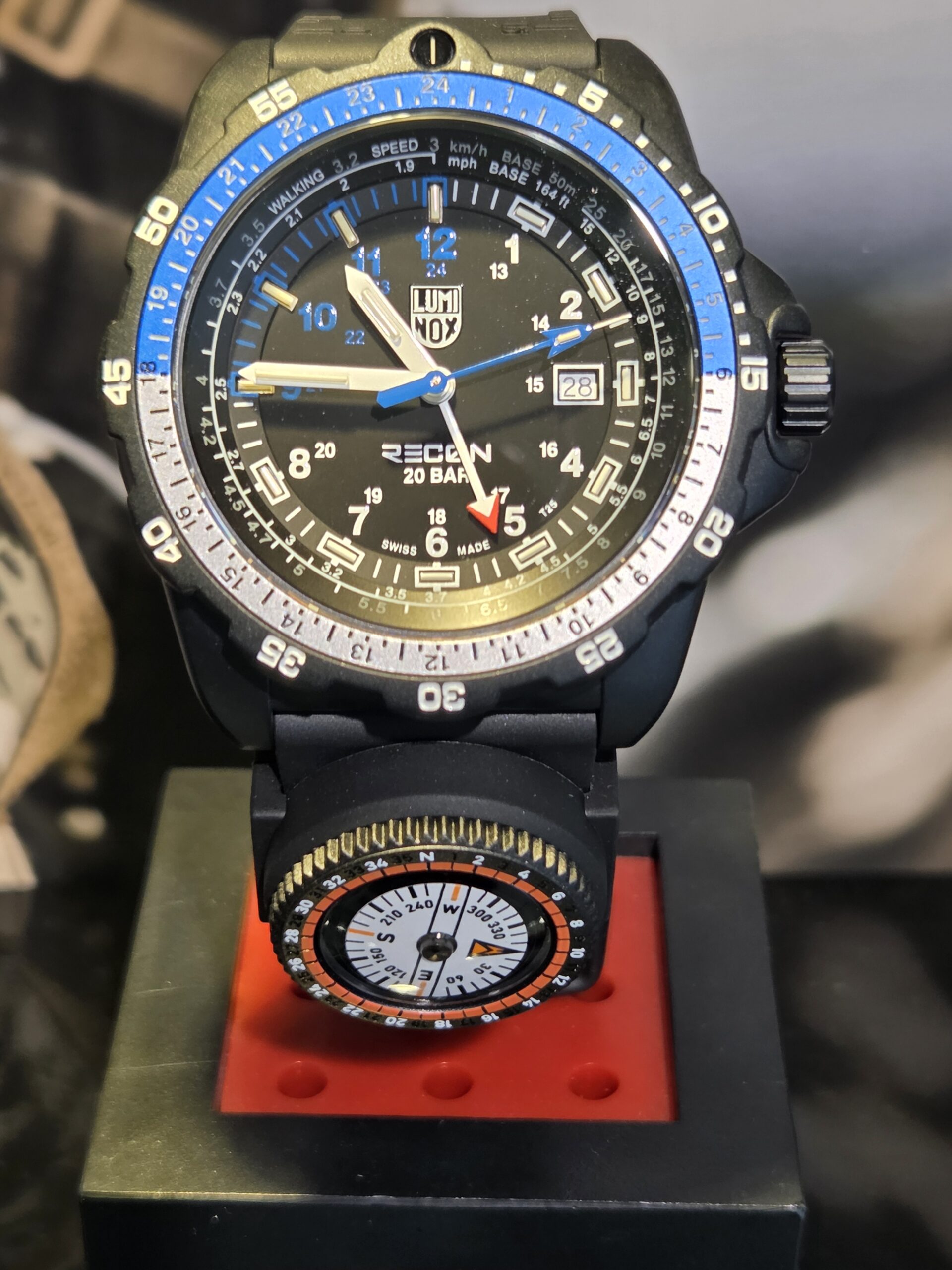 LUMINOX８８３３RECON入荷